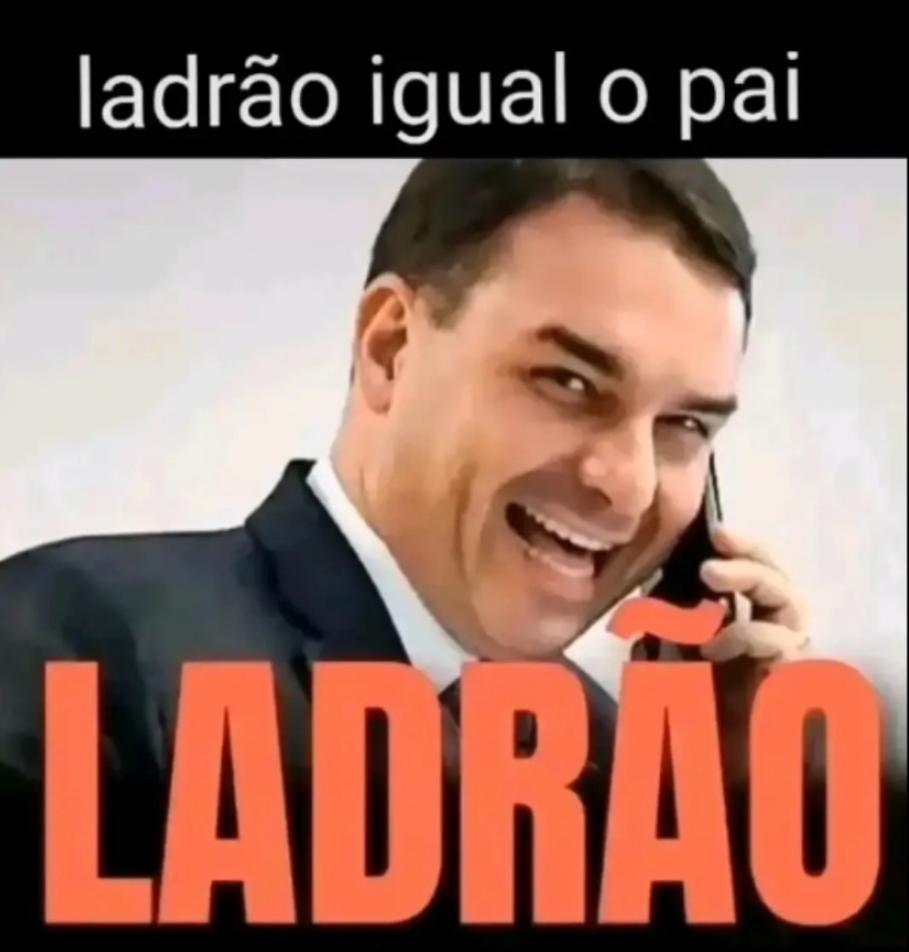 CarnettiV's tweet photo. @Metropoles Atacar reputação de Flávio??😂🤣😂🤣 Que "reputação" Flávio RACHADINHAS BOLSONARO tem!?! LADRÃO? Traidor da Pátria!?! https://t.co/qhkvcI2xkq