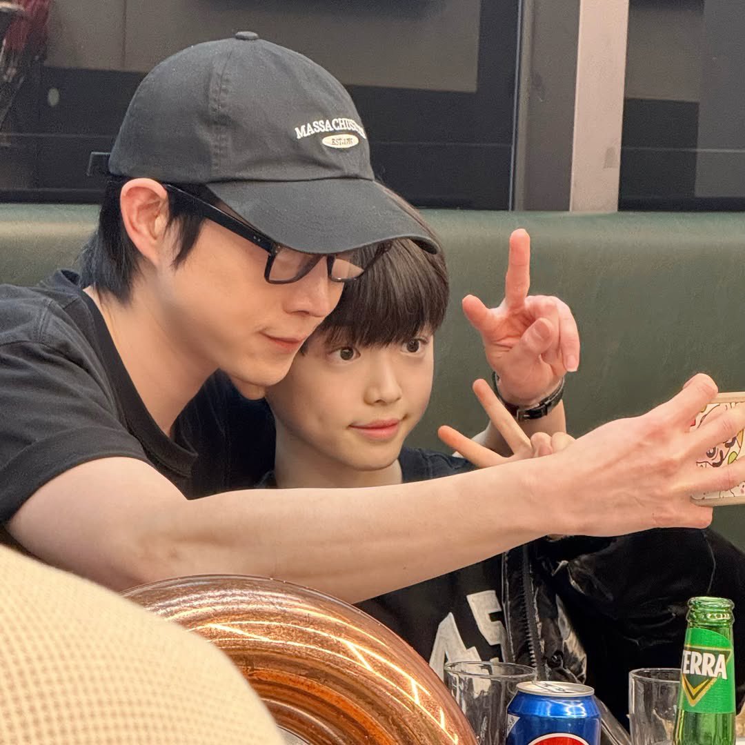 YoungDae0352's tweet photo. 어린준서와 큰준서🩵
#친애하는Ｘ #김영대 #박후 https://t.co/U92VxCEmGd