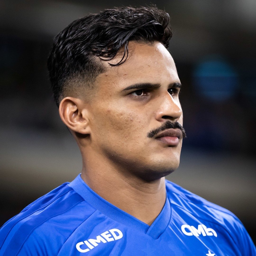 conexaocec's tweet photo. 🔵 ATUALIZAÇÃO

Até o momento, nenhuma proposta convenceu o Cruzeiro a negociar o lateral-esquerdo Kaiki.

A oferta apresentada pelo Real Betis🇪🇸 foi considerada insuficiente pela diretoria celeste.

📰 @samuelvenancio https://t.co/f15iPWxGTy