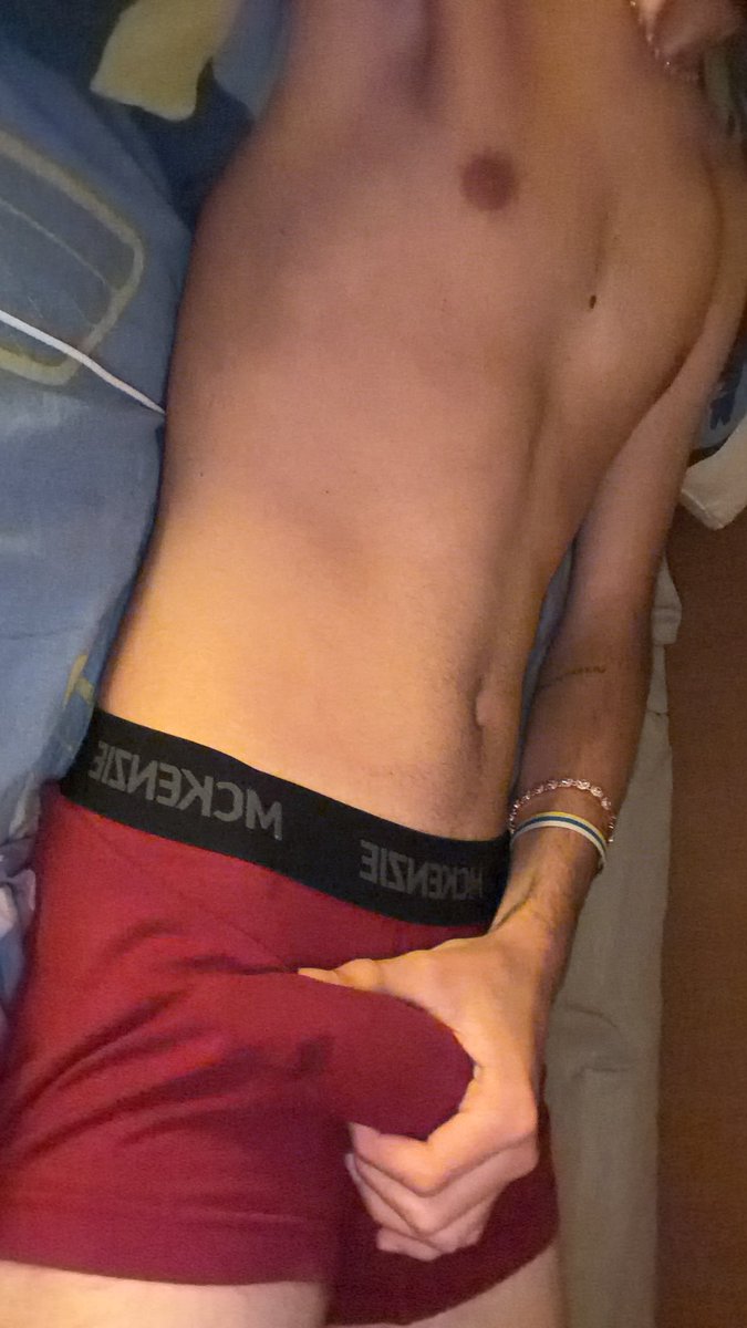 smgrcns's tweet photo. cachondo por las noches #hot #boxer https://t.co/CzbuPOhJic