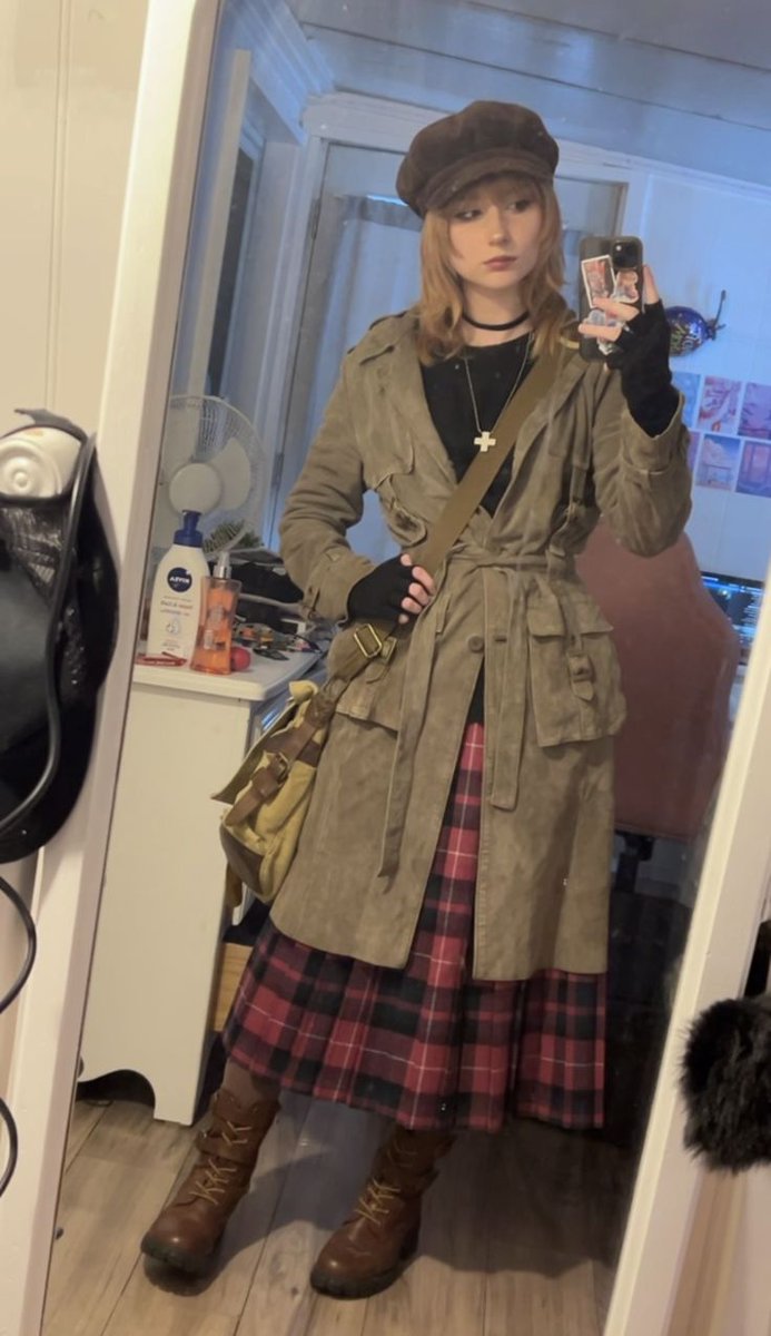 kaplanirl's tweet photo. decided to open pinterest and immediately remembered why I stopped using it

evil fucking gender envy machine https://t.co/mdrI0l19cX
