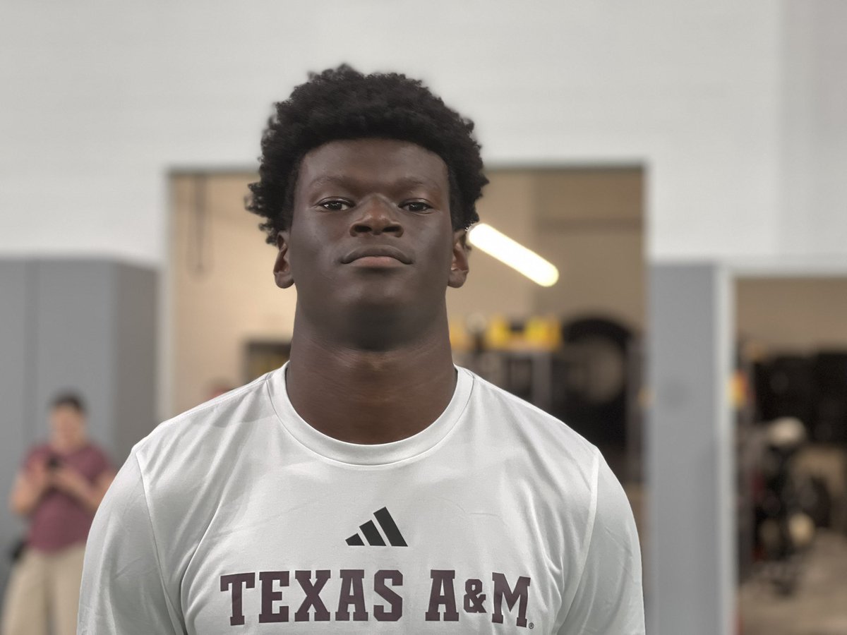 R_Brauninger's tweet photo. Some of the top 2028s in the state of Texas are working out in College Station today.

• Georgetown TE Weston Hepp
• A&amp;M Consolidated WR Braylen Dixon
• Atascocita EDGE David Dotson
• Mansfield Lake Ridge WR Ryan Newman https://t.co/qfgEdZsHch