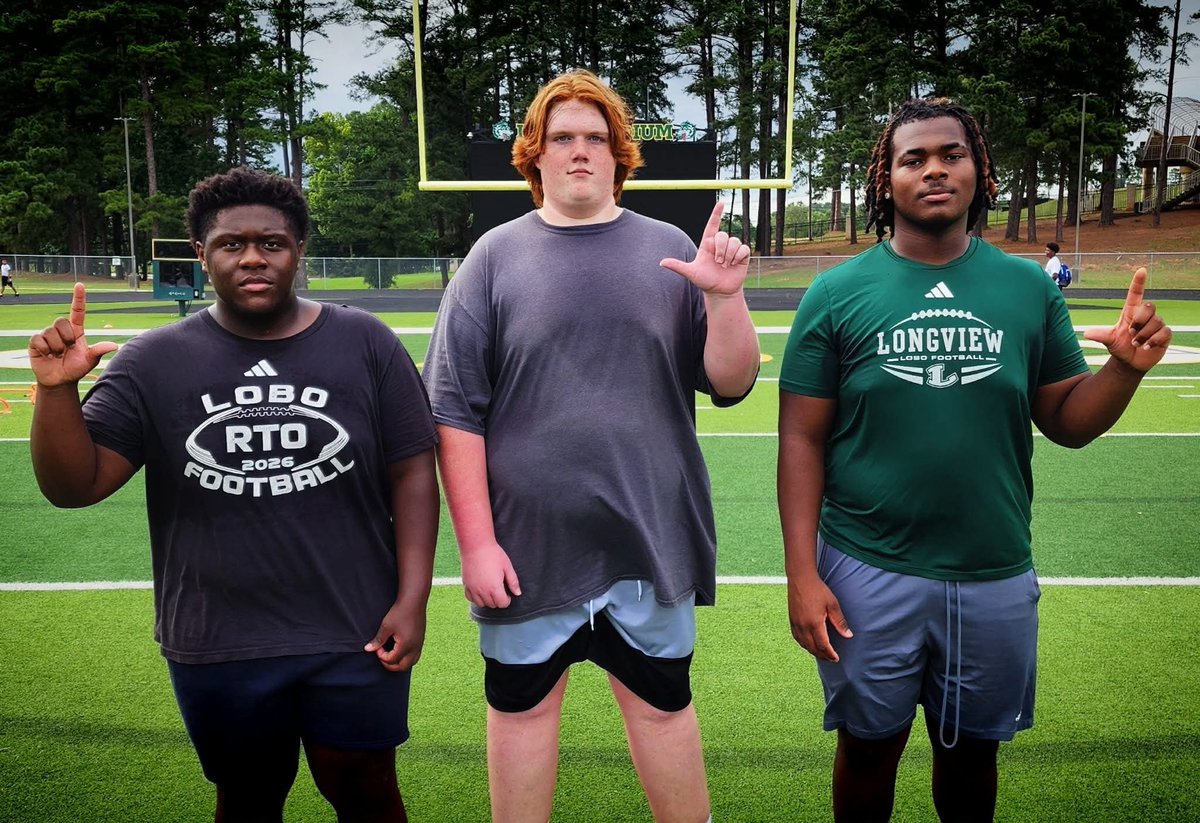 Jay3ee52's tweet photo. Blessed to be able to show the knowledge of what my coaches shared with me to other players in Etx ! #InvestingInTheYouth https://t.co/F3h9WHISe9