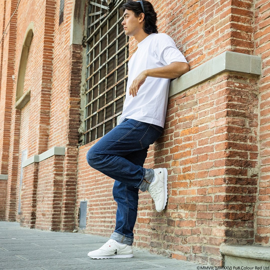 sangacio's tweet photo. にゅ〜ず『PURE WHITE』 BRANDALISED_リストック

#SANGACIO 
#スニーカー
#Sneakers
#BanksyArt
#PUREWHITE https://t.co/0beHMSWdUK