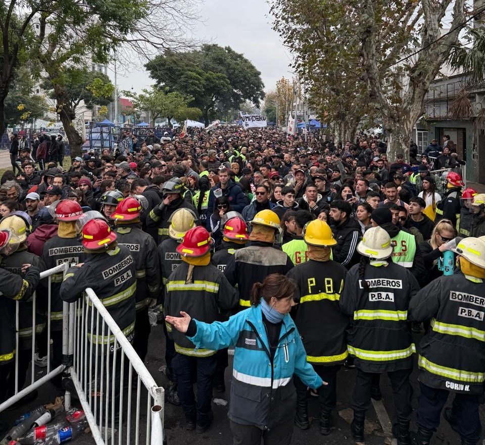 ArrepentidosLLA's tweet photo. Mamen, profetas del odio https://t.co/fDXhGJZaOK