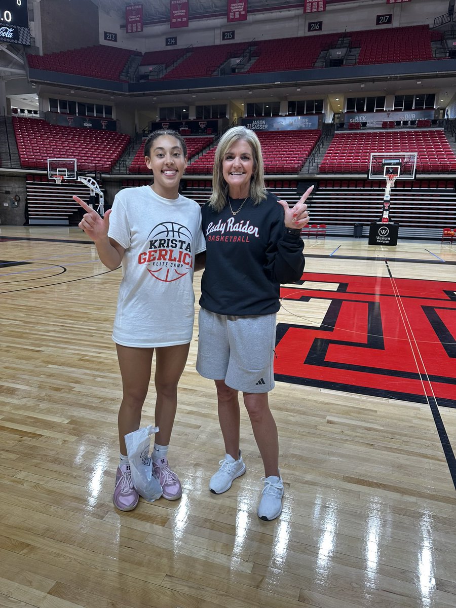 AvaWineglass29's tweet photo. Thank you @CoachGerlich and @ErikDeRooTTU for a great Elite Camp last week. I enjoyed learning about the @LadyRaiderWBB program and was recognized as one of the Elite Camp’s starting five! ♥️🖤 https://t.co/PrAcB735aa