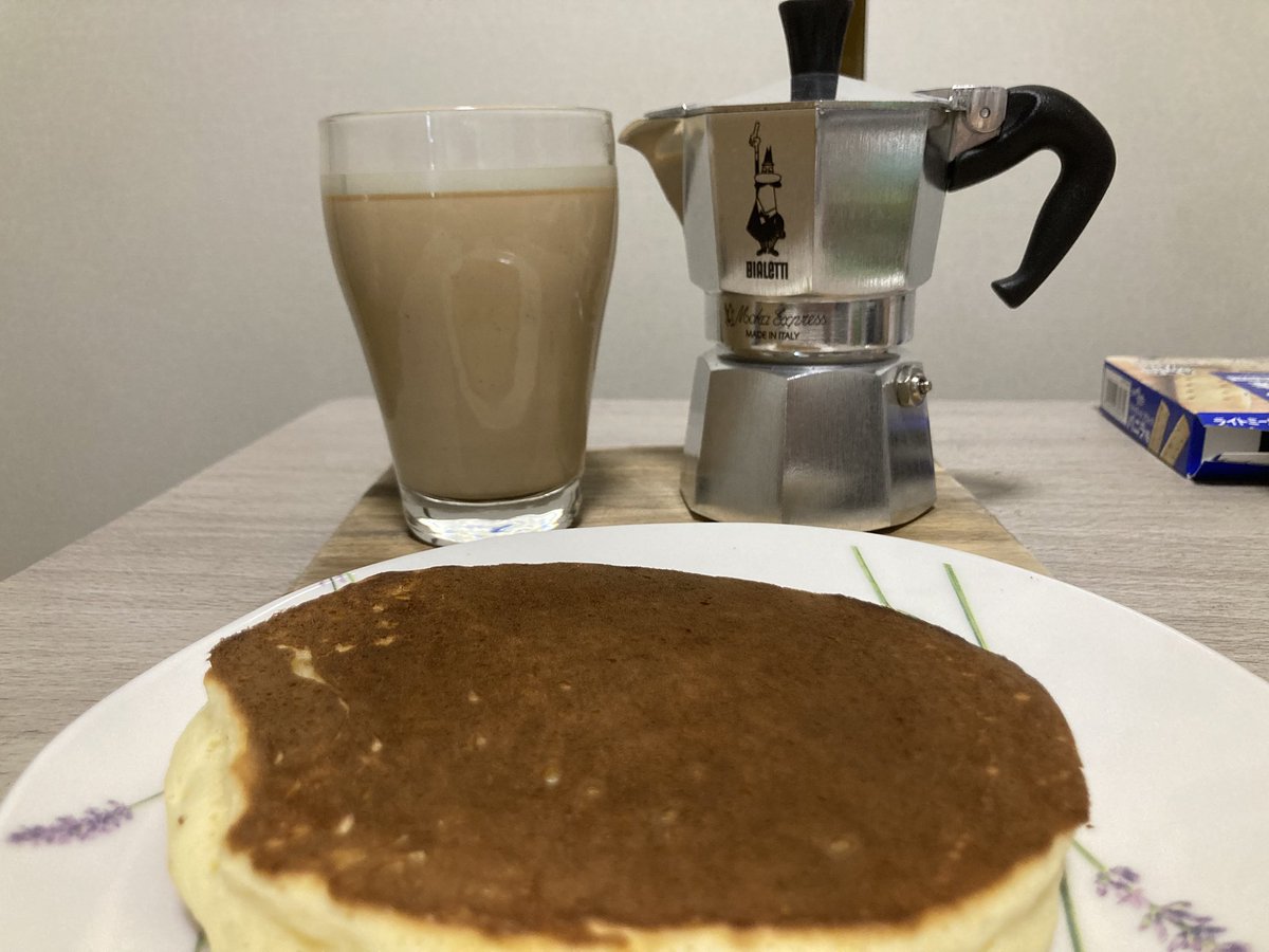 RcwlP's tweet photo. おはようございます！
今日のコーヒー(とホットケーキ🥞) https://t.co/JXucLSMVkl