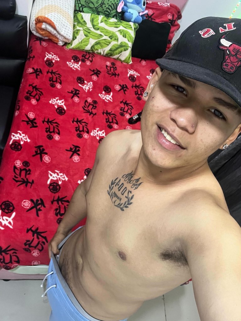 MasterDaiver26's tweet photo. hey 

🤴

#findom #ATM #alpha #slave #cahsalpha https://t.co/0MFjEOq5tp