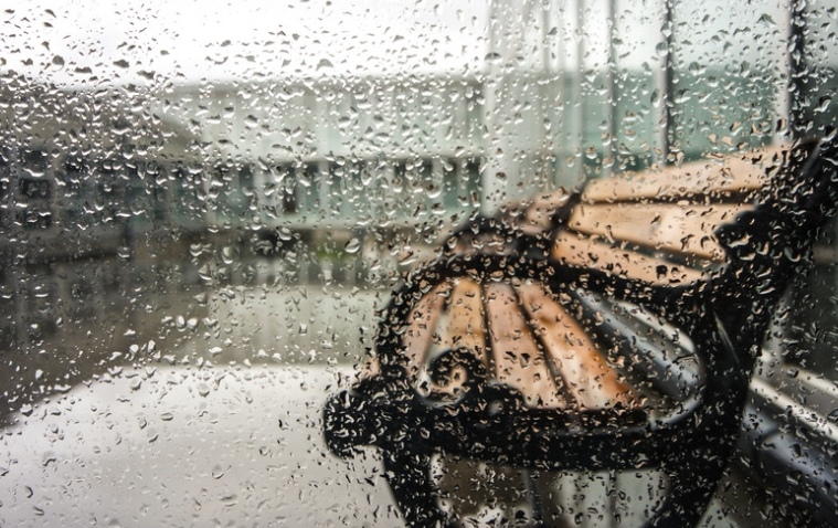 duarit's tweet photo. A stranger held the door open for me in the rain today and handed me a tissue when my phone died. Small kindnesses make big days. ， https://t.co/kZYjElkuXI