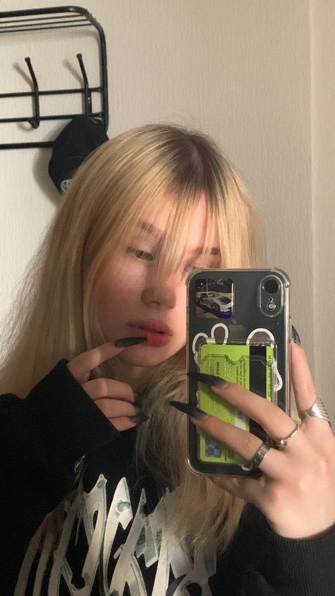 Bunnyx tweet media
