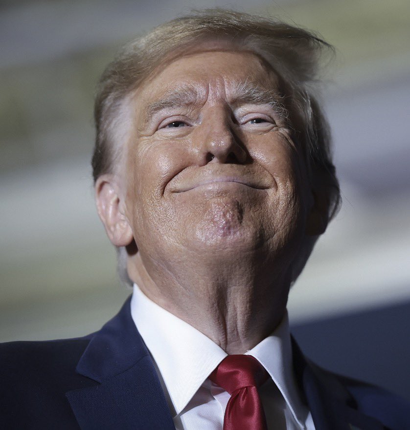 ShahramMakoui48's tweet photo. Donald Trump is the SYMBOL of

WEAKNESS 
IGNORANCE &amp; 
NAÏVETÉ 

MUCH, MUCH WORSE THAN OBAMA,BIDEN,CARTER

With this path that he is going, 
China WILL INVADE Taiwan,
because the Chinese now know that Trump is TOO WEAK to respond &amp; will not risk starting the WW III

TRUMP IS DONE https://t.co/hCHzDparqP