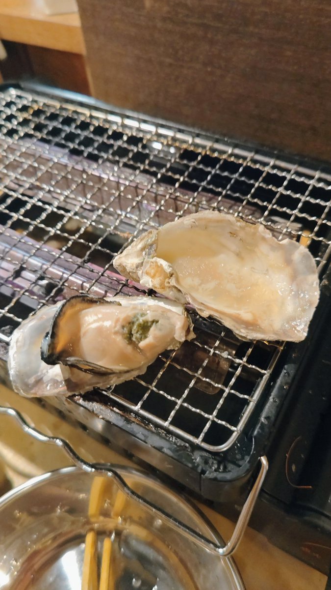 TMRevalution's tweet photo. 桃栗三年牡蠣一円 https://t.co/6EuJJJR0Ei