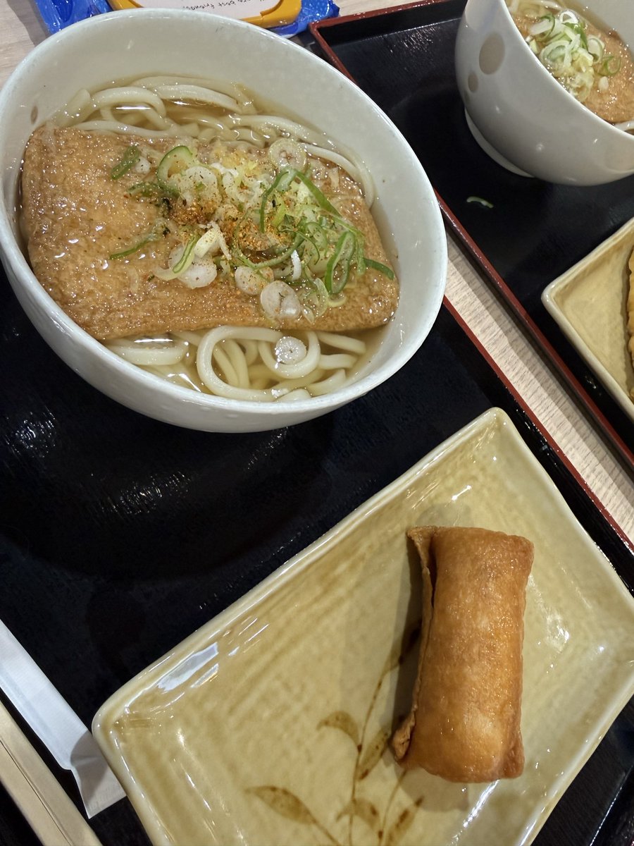 mintchoco0805's tweet photo. 昨日もお茶だけのはずが
ひるめち&amp;よるめちたべて
8時間喋ってきた！
お友達に感謝✨

あ、みなさん♡
おはようございます☀
札幌は雨です☂️ https://t.co/cehhTSc9nk