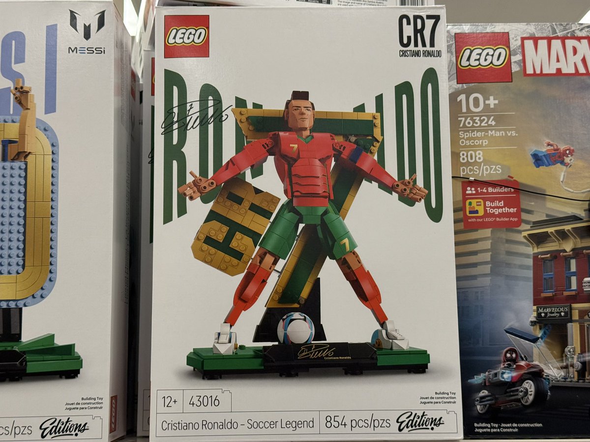 MartinLikesBeer's tweet photo. Rapist Lego set https://t.co/M3Wbql05Qr
