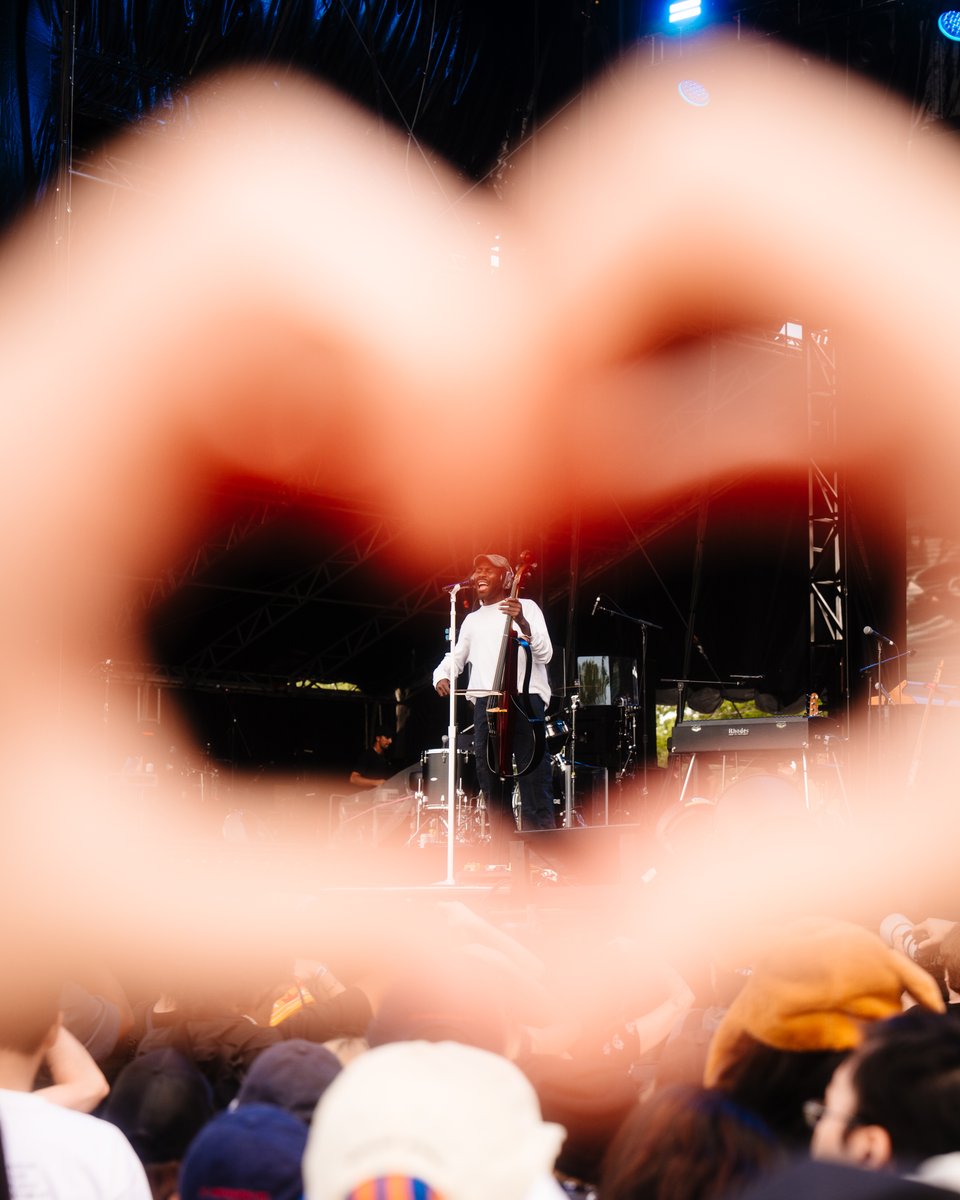 GovBallNYC's tweet photo. blood_orange.mp3 https://t.co/KdMDptiS4t