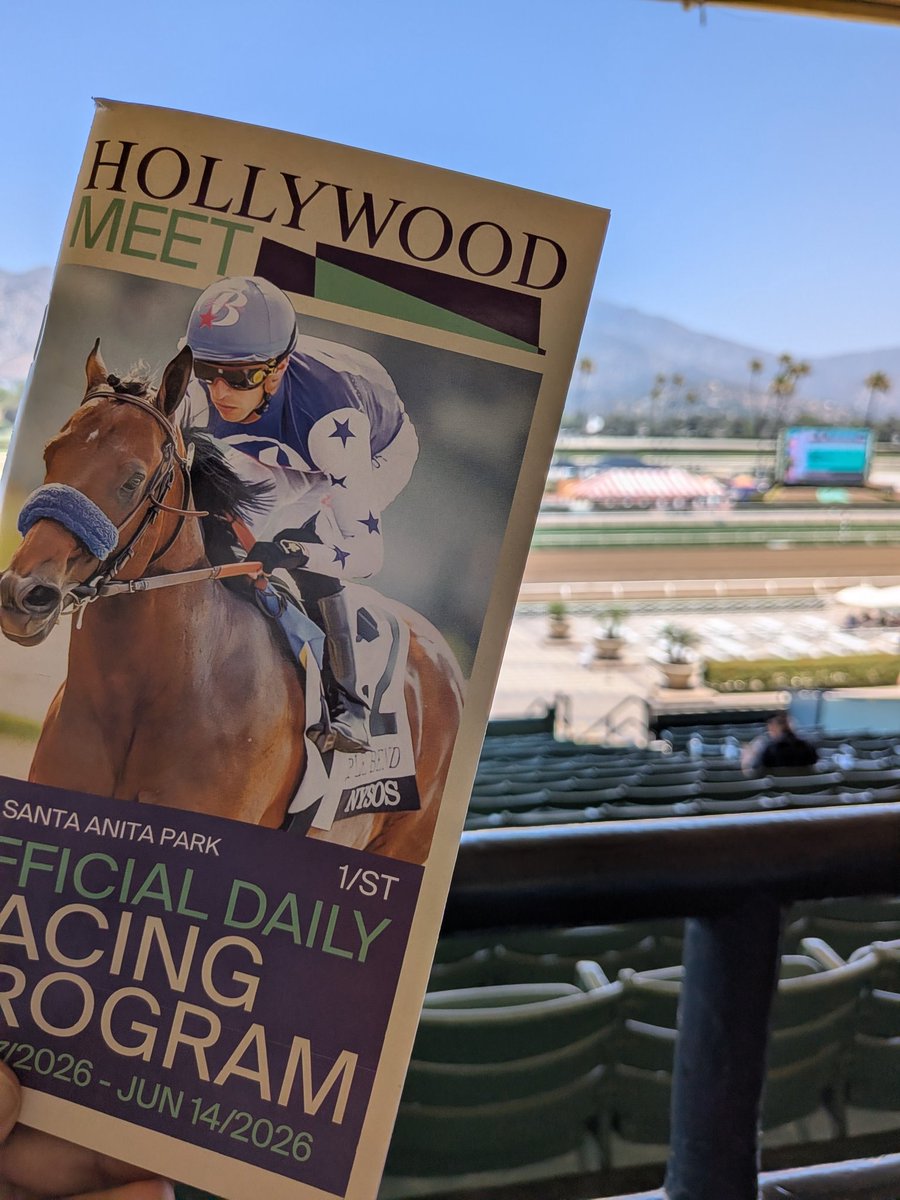 flatoutcool's tweet photo. ロサンゼルス
🐴サンタアニータ競馬場
大井競馬場と提携してる様です
土日は入場券10ドル
（レーシングプログラム込み）
平日は無料
（レーシングプログラム無し）
#keiba https://t.co/ClS3Ic8HV6