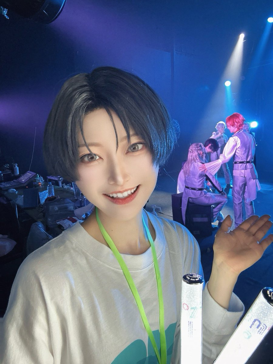 fo_nan_'s tweet photo. 昨日R1zeライブ撮影を楓で見届けてきた〜〜〜！！！☀️🍁
ずっと見たかった景色目の前で見れて本当に本当に幸せだった、、、、😭😭😭
おもらいすぎた、、、、、すごかった、、、
みんなかっこよかったよ、、、😭💙

#R1ze延長戦_0607
#18trip_cos https://t.co/tILAGf6dpa