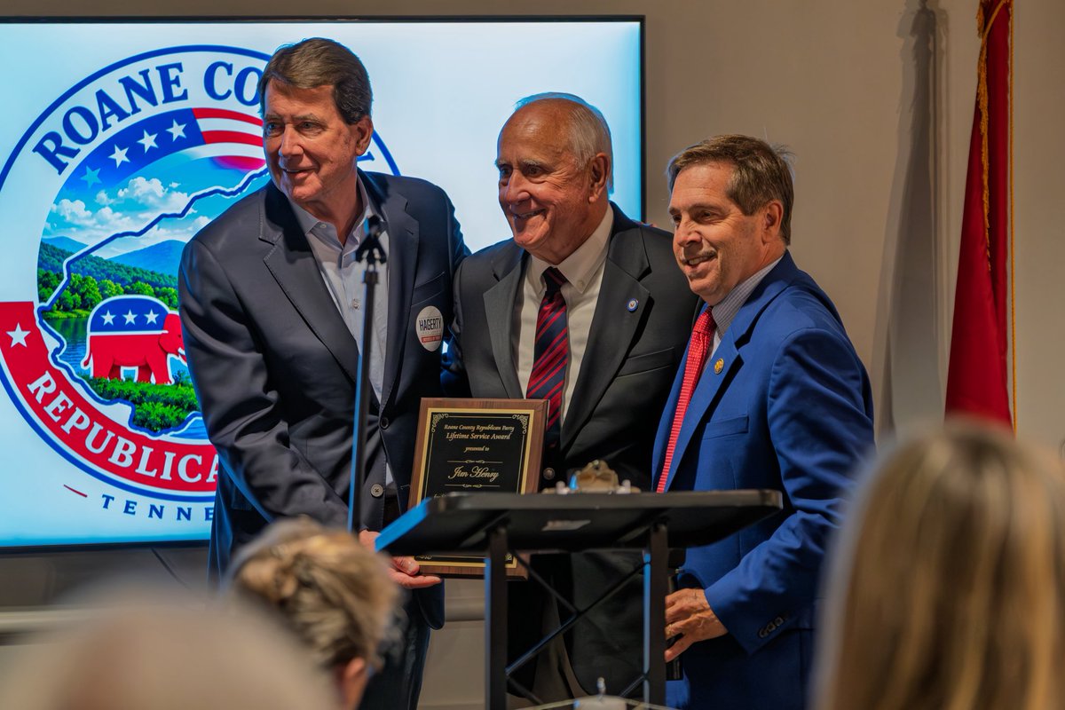 BillHagertyTN's tweet photo. What a special evening at the Roane County Trump dinner as my good friend, Jim Henry, received the Lifetime Service Award. A well-deserved honor for his years of leadership, service, and dedication to Tennessee. https://t.co/UVbWigkF5d