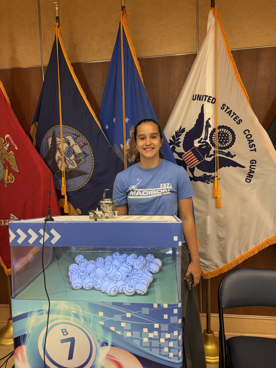 GiannaLamarco's tweet photo. Had a great time volunteering with the Perry amvets, and helping the veterans play bingo!!! 

@MacBasketballUA 
@HurstWBB 
@SPIREWBB https://t.co/oM2A68fUG0