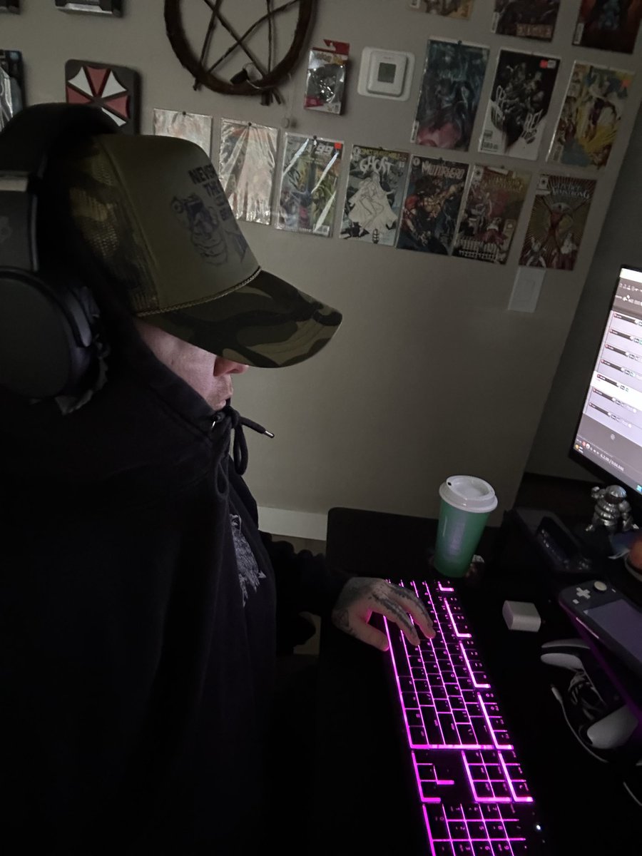 MattyDontknowxx's tweet photo. ☻ https://t.co/QxluOBbTPm