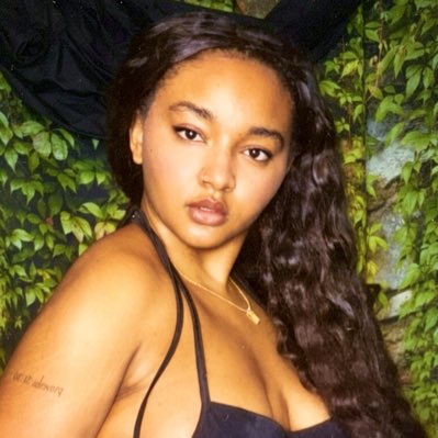 Lavenderlashay's tweet photo. #NewProfilePic https://t.co/NuHqToXupS