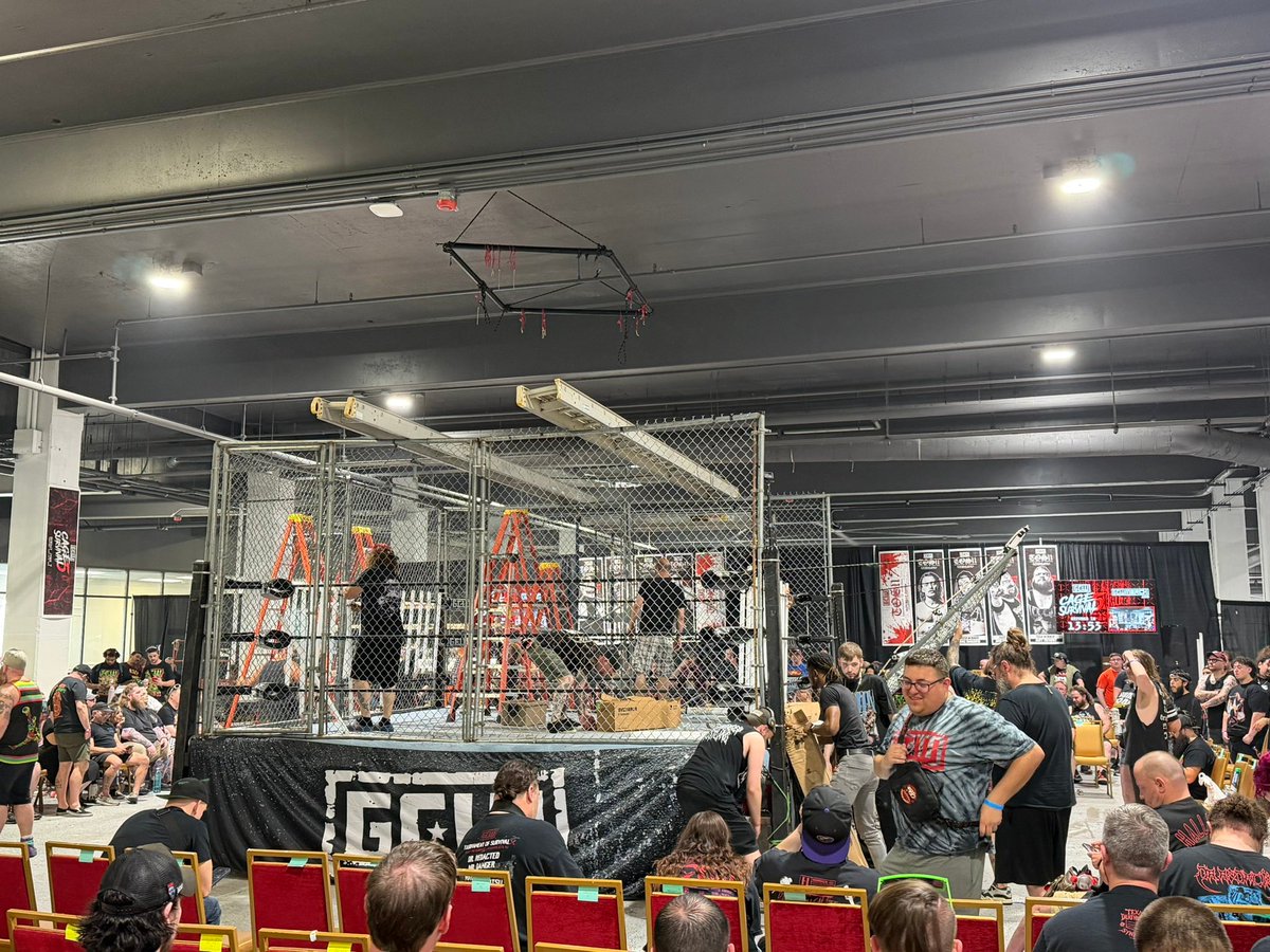 GCWorldPodcast's tweet photo. Thanks to @woodswrestling3 for these awesome live shots!!! https://t.co/QqGOkYirOo