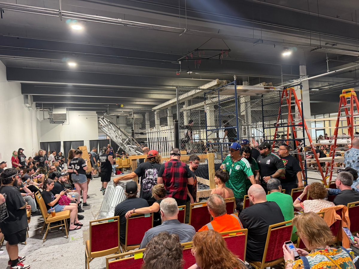 GCWorldPodcast's tweet photo. Thanks to @woodswrestling3 for these awesome live shots!!! https://t.co/QqGOkYirOo