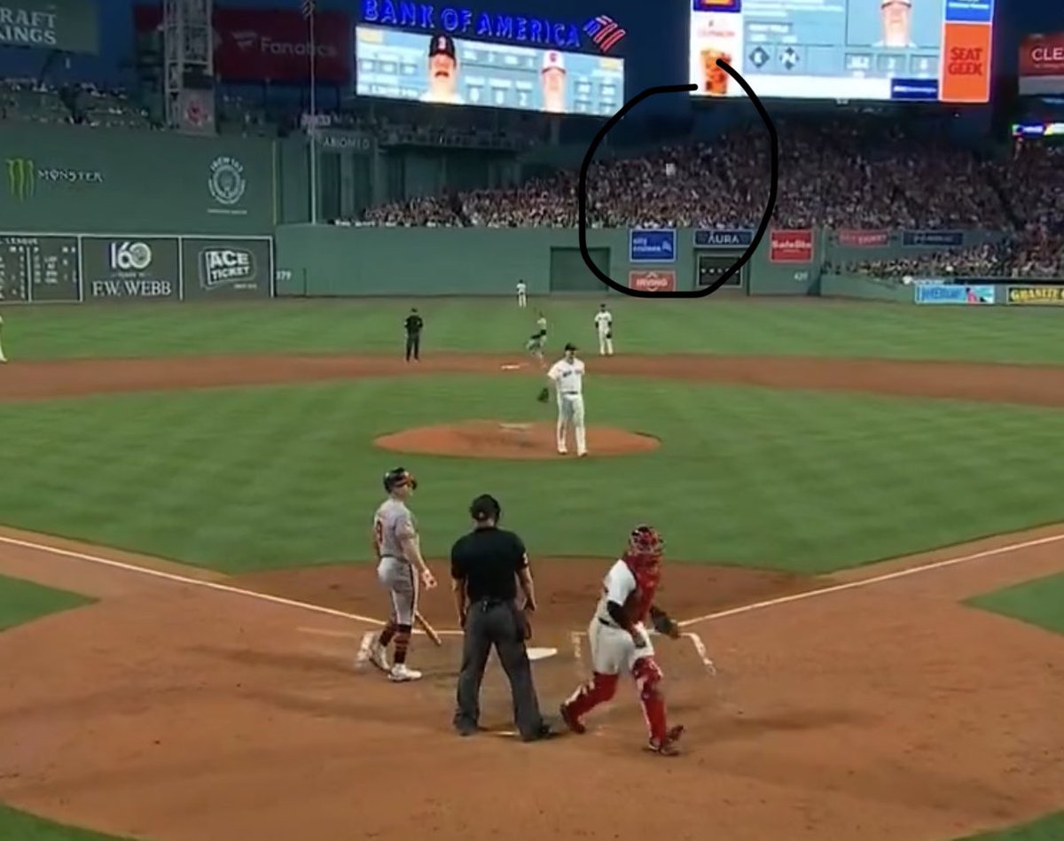 jcalvinmeyer's tweet photo. In Orioles games this week:

- A no call on a runner going out of the baseline
- A 3B coach entering fair territory while sending a runner home
- A pitcher balking and lobbing a pitch 20 feet over his catcher’s head

Just another week of Orioles baseball. https://t.co/sh6MOhnHBj
