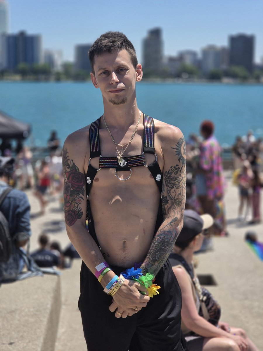 dylanmackey9370's tweet photo. A little photoshoot 😈 #gaytwink #kink #pride #gaypride #motorcitypride https://t.co/Oq3dHNSqgM