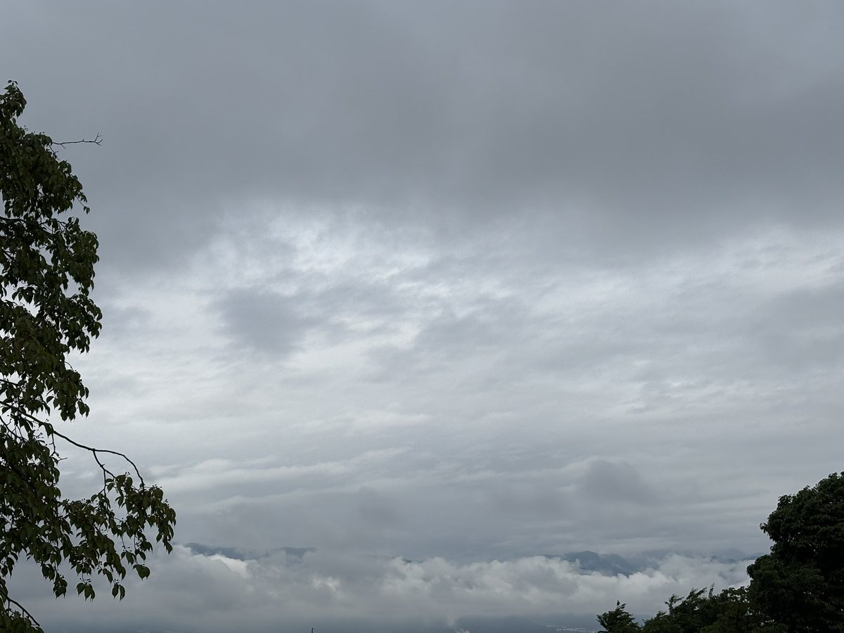 Jury0909's tweet photo. おはようございます☁️
#早朝ウォーキング 行ってきました。

体調がなかなか戻ってきませんが、歩ける範囲で🚶‍♀️
週末は子どもたちのイベントでした。
結果は残念でしたが、毎日頑張ってる姿を見てきたし、悔しい気持ちをバネにしてくれるといいな⭐️
#体力つけたい https://t.co/gQEkZRnQaa