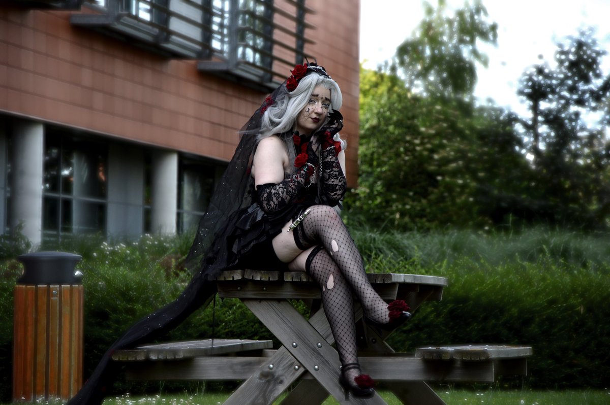 Sirius_Stpd's tweet photo. Du coup j’ai cosplay Ada https://t.co/kFjR7hKVkh