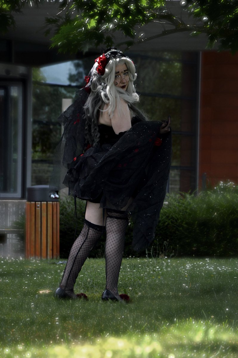 Sirius_Stpd's tweet photo. Du coup j’ai cosplay Ada https://t.co/kFjR7hKVkh