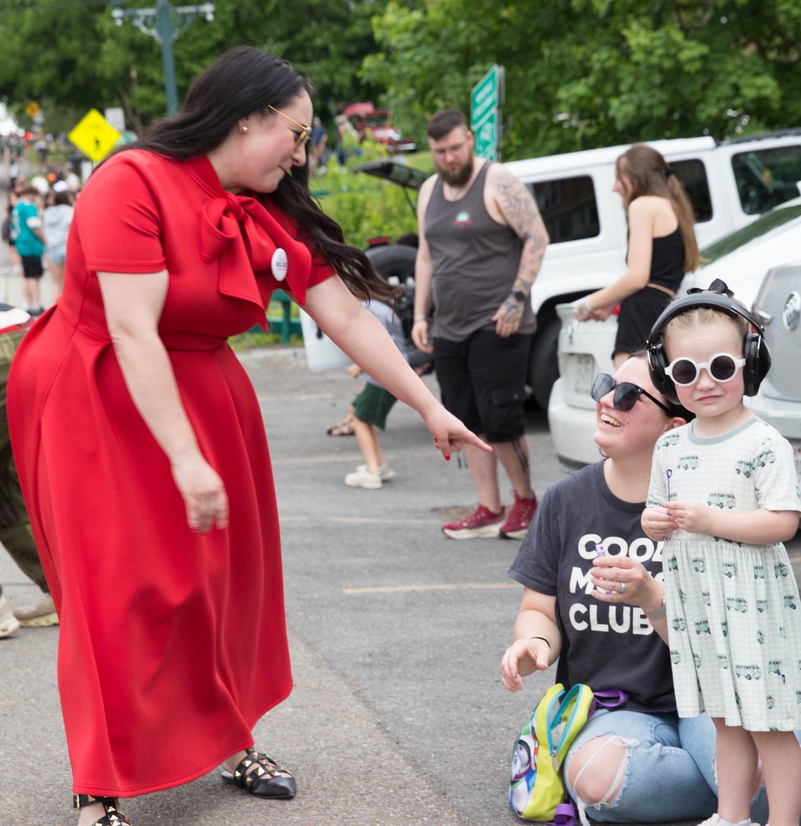 BullerforNY's tweet photo. Marcellus Olde Home Days Parade was a blast yesterday! Connecting with hardworking families who just want lower costs and real results — it was a reminder why I’m fighting for NY-22. Thank you to everyone who came out! These local traditions are what make CNY so special to me ❤️ https://t.co/GgU3vNVINe