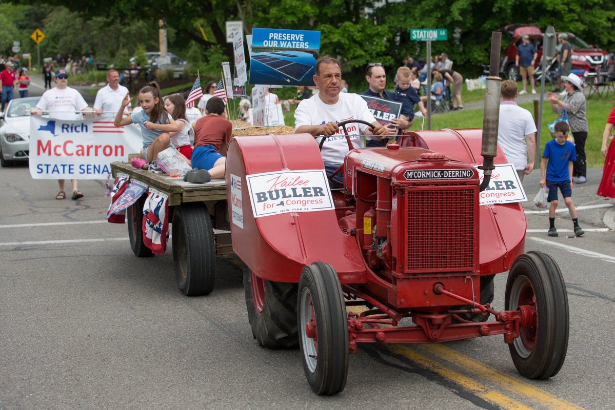 BullerforNY's tweet photo. Marcellus Olde Home Days Parade was a blast yesterday! Connecting with hardworking families who just want lower costs and real results — it was a reminder why I’m fighting for NY-22. Thank you to everyone who came out! These local traditions are what make CNY so special to me ❤️ https://t.co/GgU3vNVINe