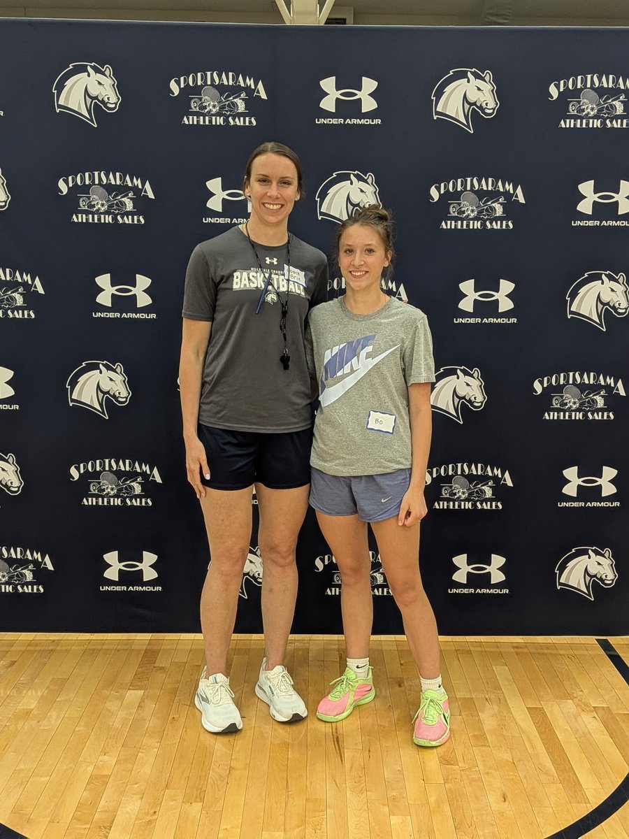 LilyannMaxwell's tweet photo. I had a great time today at Hillsdale Women’s Basketball Camp! @ChargersWBB @briebrennan22 https://t.co/k0ZJfmkjYh