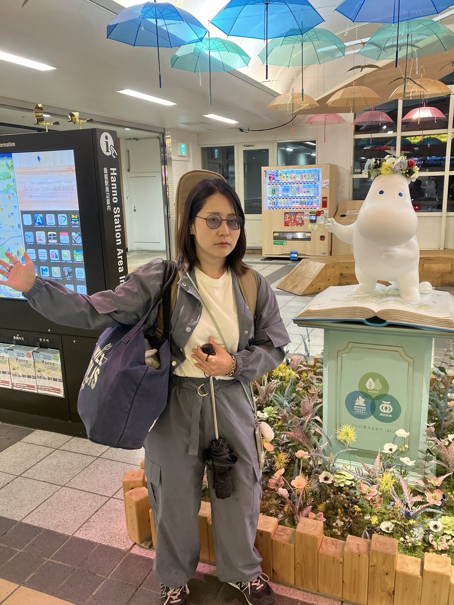 RAYSA_Daisy's tweet photo. 2026.06.07
はんのうブックセンターありがとうございました！
新曲初披露がこの日で良かったと思えた素晴らしき日！配信コメントも嬉しかった✨
繋がりとご縁に感謝🌏ケンヤさん本当にありがとうございました！

セトリ
Quark
月風船
生命
Survivor
名も無き花たちよ

次回は7/10久米川太陽と月灯り！ https://t.co/lK75vSBirU