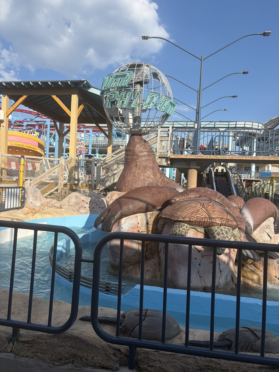 ruby_kenzie_'s tweet photo. wildwood nj time https://t.co/Czbgnpg3Eu
