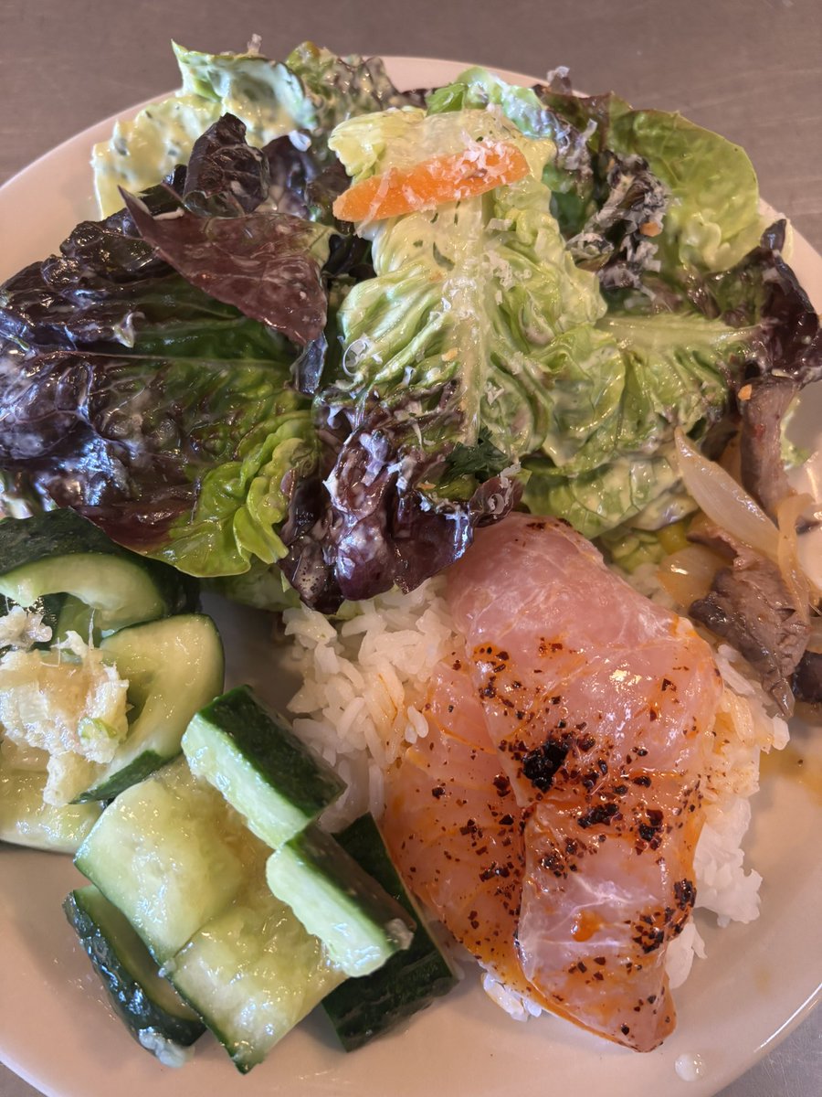 Federal_flashes's tweet photo. Staff meal today ❤️❤️❤️❤️❤️ https://t.co/TjdK6QN3TF