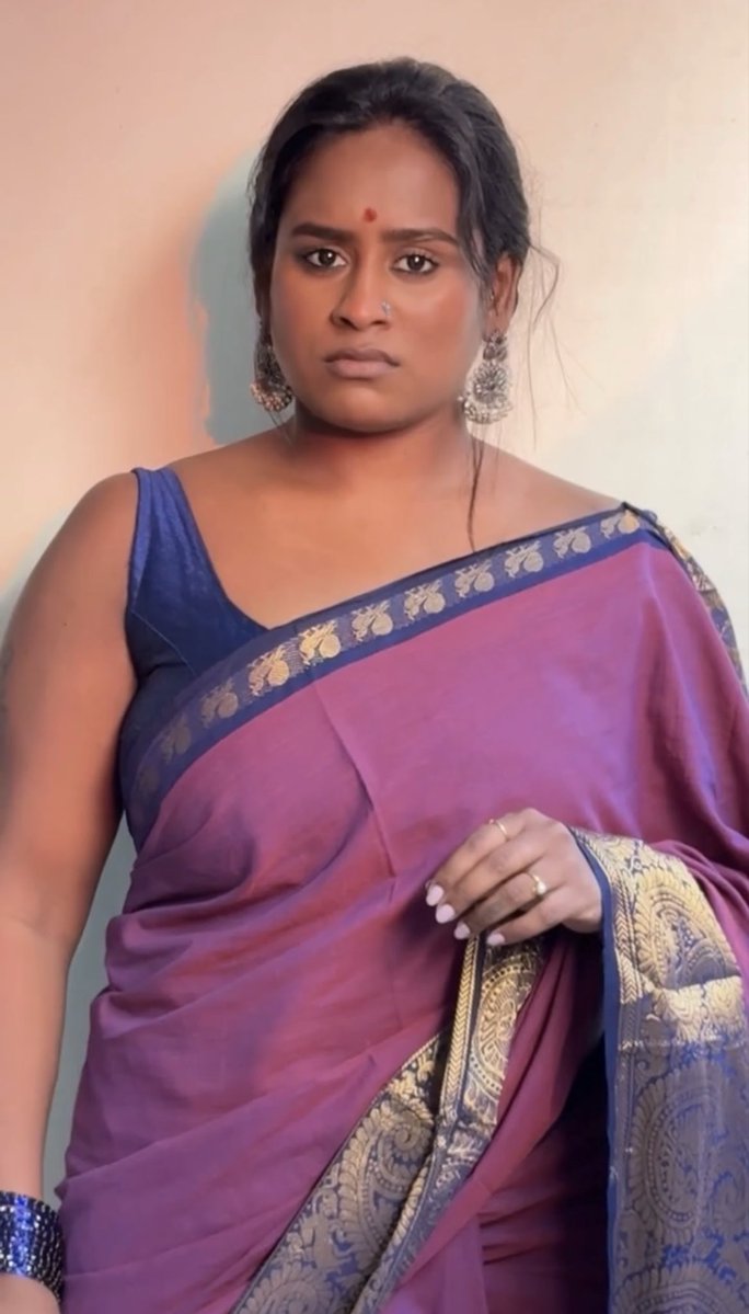 namkrad007's tweet photo. #Aishu horny mode 😘😘😘 https://t.co/gx52aTnA7l