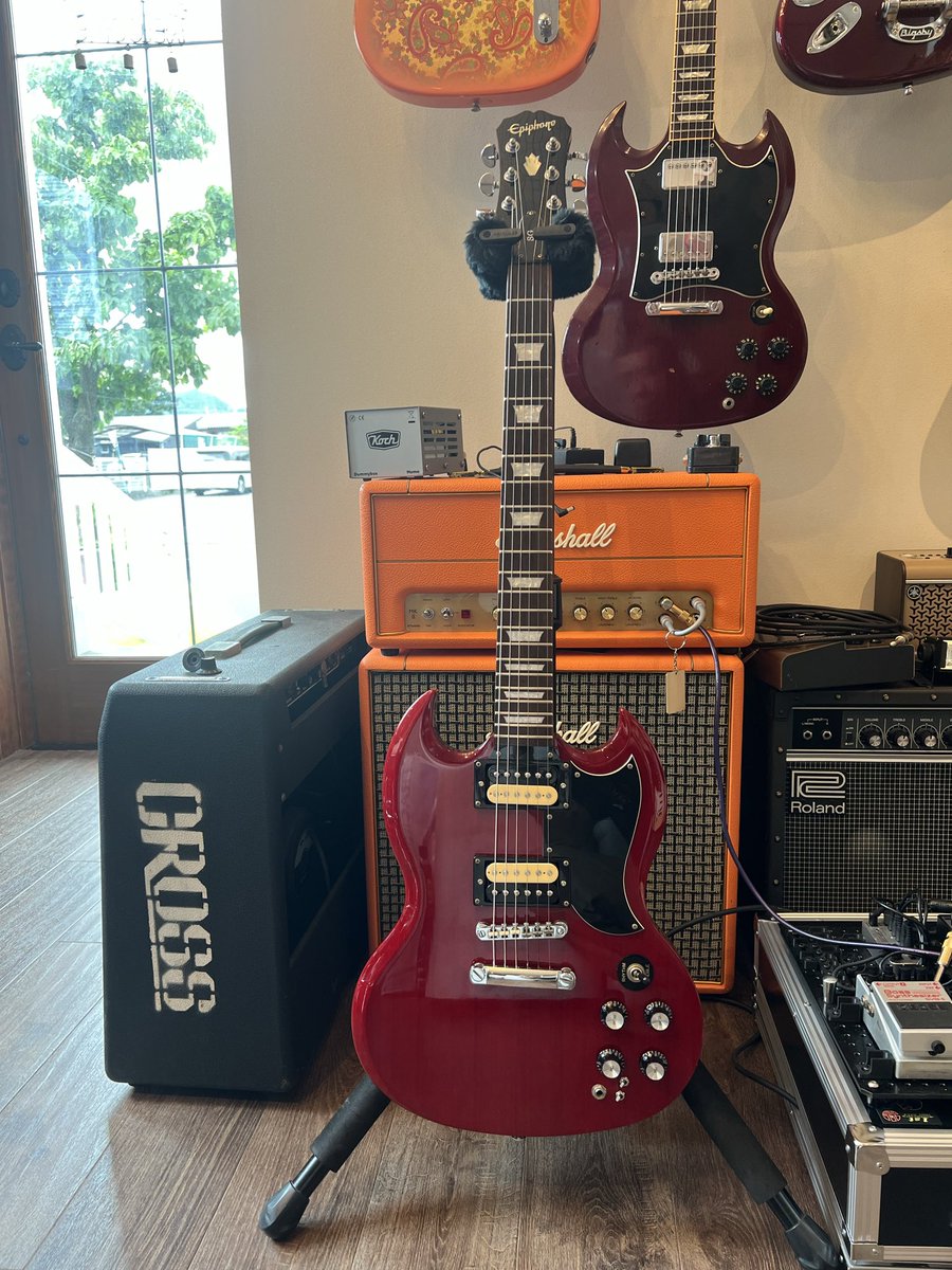 445_factory_01's tweet photo. @blackcatmosrite 黒猫Brothers
今なら4本実装して試奏可能です。 https://t.co/RHpzpKTLhr