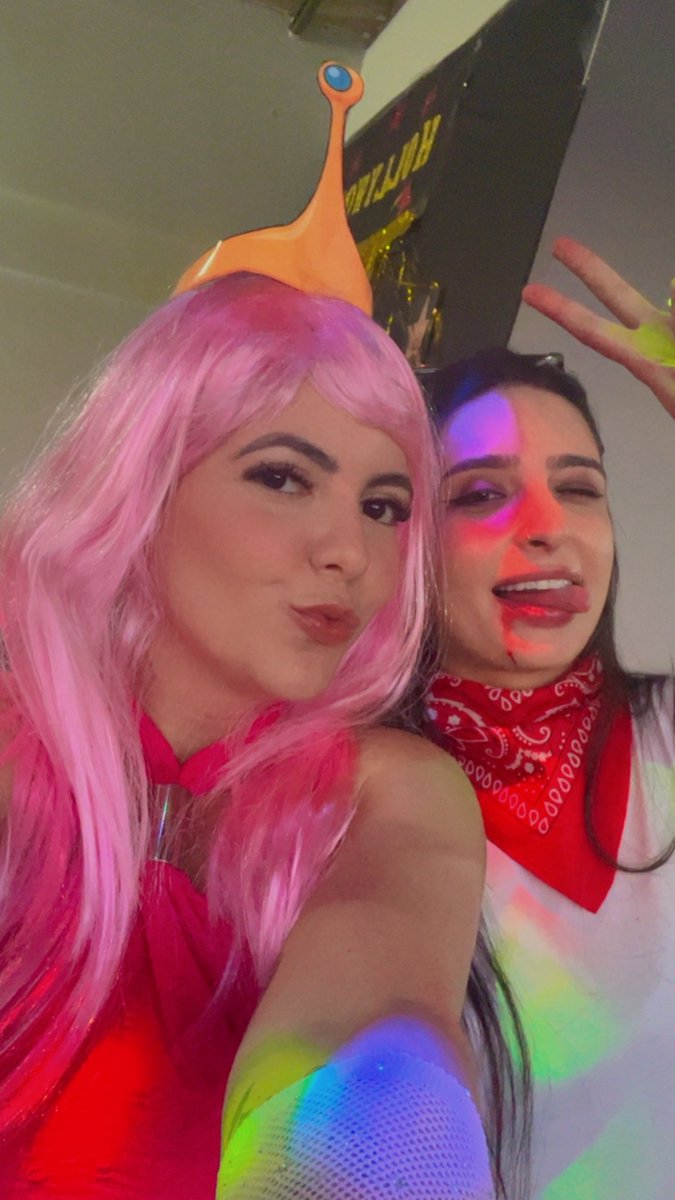 laisoliver59114's tweet photo. Um fds de princesa com meu amor ♥️♥️✨@HyamuniR https://t.co/7u7KBEXjoO