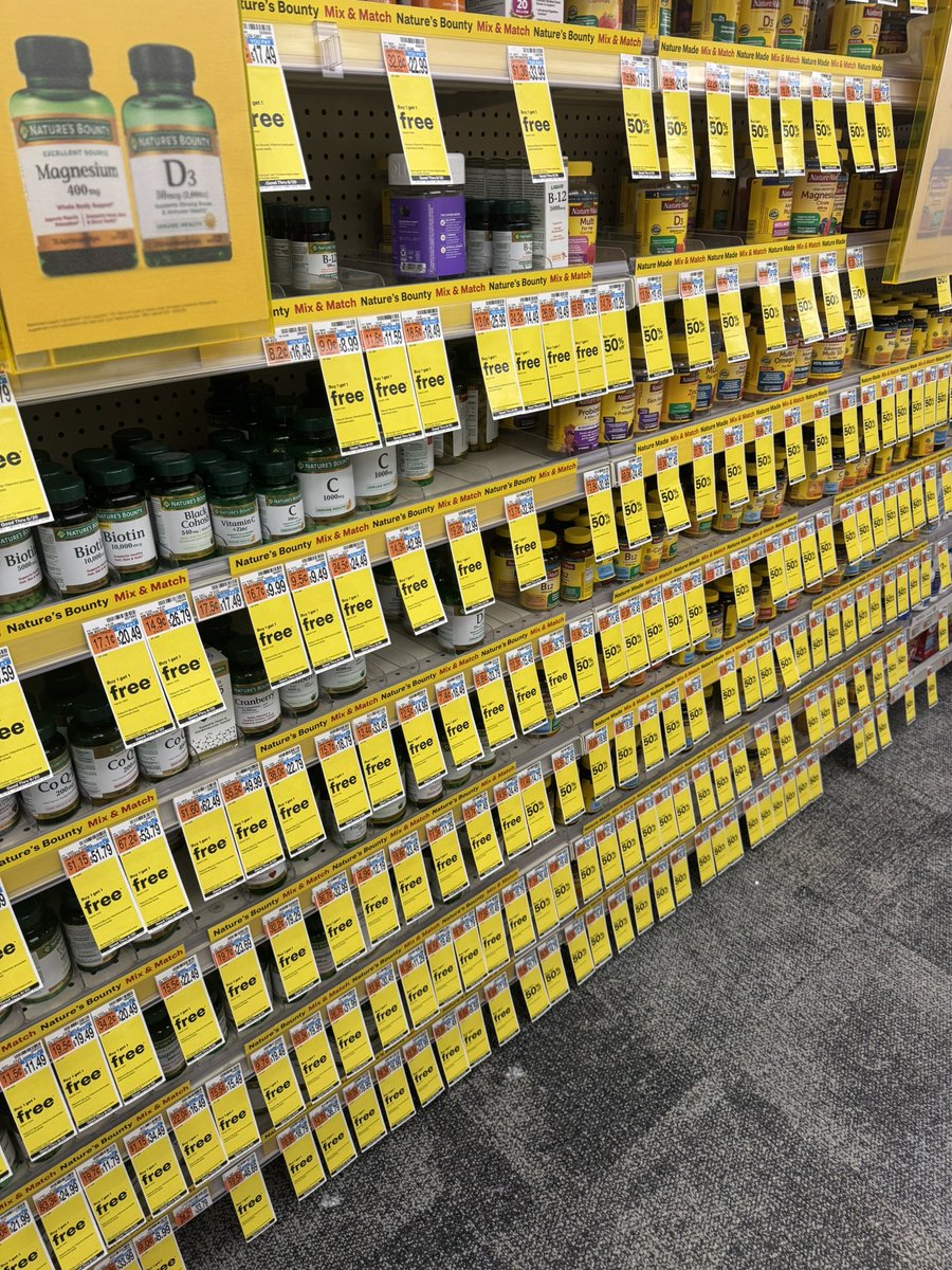 Flupox's tweet photo. @cvspharmacy are we serious here? Do you understand how hard it is to actually see the products on the lower shelf? https://t.co/ZTsUBjYgjF