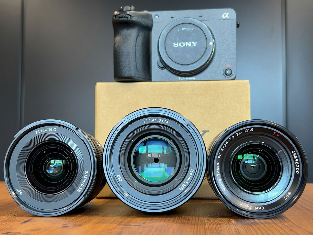 stc_1967's tweet photo. おはようございます☔︎札幌は14℃
社内では以前お借りした「FX2」の試用、一方では監視カメラの設定・動作検証など…今日もマルチに動くSTCの日常です🛠️📸
＼質問です！／ 
今週、皆さんが一番集中する業務は何ですか？💻？
今週もよろしくお願いします！
#FX2 https://t.co/V3yVr3DcHN