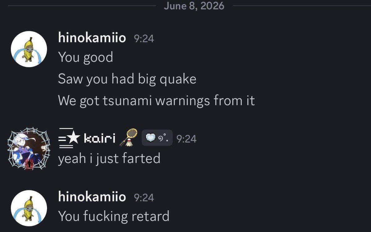 snus_aaa's tweet photo. Never checking in on my friends after an earthquake ever again https://t.co/Fdh0FB2vwb