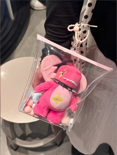 PhillipWilpp's tweet photo. ピンク色はとても可愛いですね👼 https://t.co/narKufE4Nx
