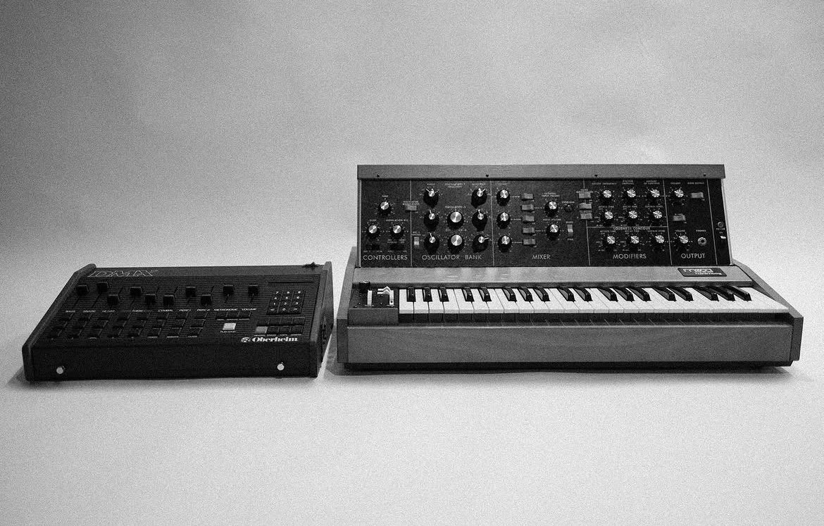 bashnazim's tweet photo. My synthz ⚫️ 

#producer #80s #90s https://t.co/vxg436IWUW