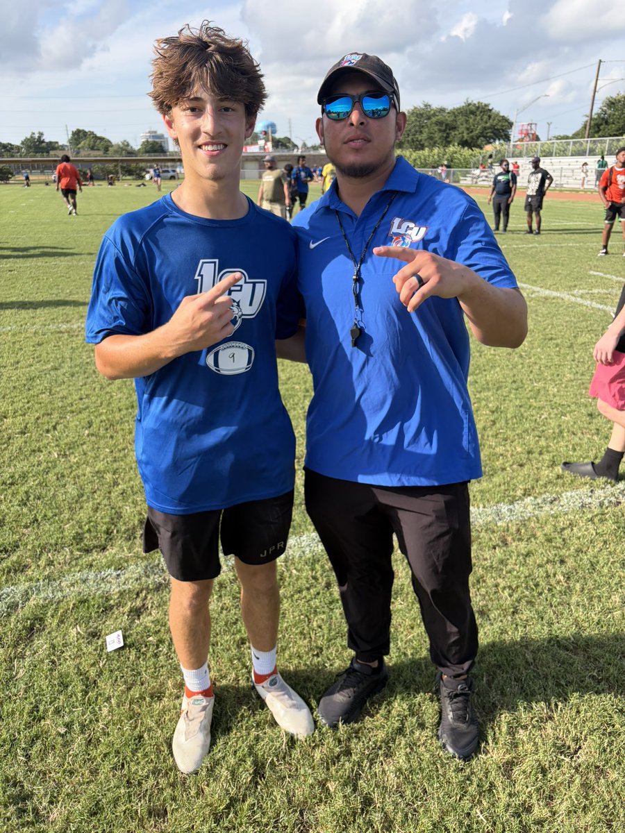 kvinju5's tweet photo. Had a great time at the @LCU_ftball camp today. 
@coach_ylagan 
@CoachCoryYork 
@stmcoach81 
@StM_Athletics1 https://t.co/wSZKDPs4Fn