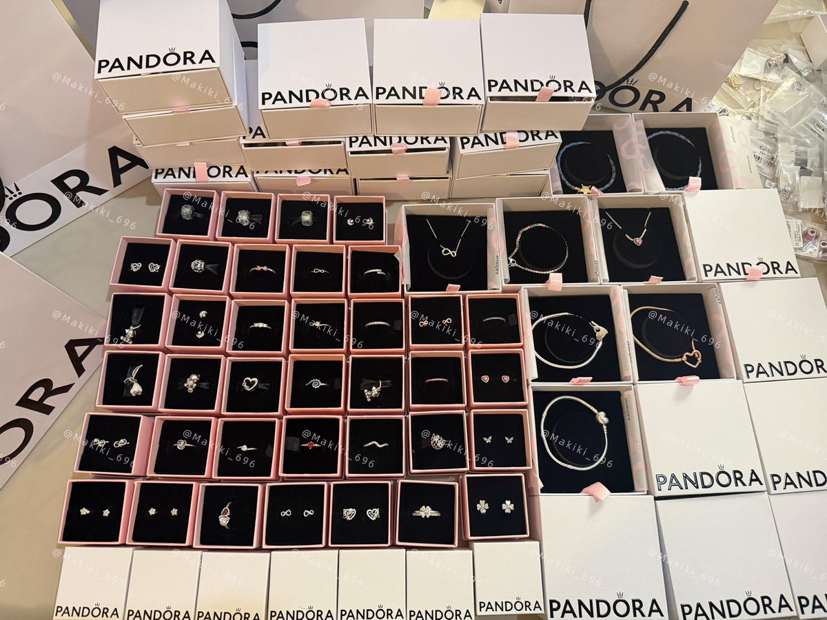 Makiki696's tweet photo. 🐰ྀི เปิดรับออเดอร์ Pandora ลด 50-55% วันสุดท้ายค่า 💖

❤︎ ลด  50% ทุกชิ้น
❤︎ 10,000 ขึ้นไป ลด 55%

❣️ ได้กล่อง/ถุง ทุกชิ้น
📮 ส่งฟรีคับ

ลด 50% จากราคาปกติ
https://t.co/b1POLA8YRs

 ❣️สั่งทาง DM หรือ Line  https://t.co/H7S4OF4pJZ 
🤍 ส่งของภายใน 2-3 วัน

#PandoraxKengNamping https://t.co/PwyWlAMtSl