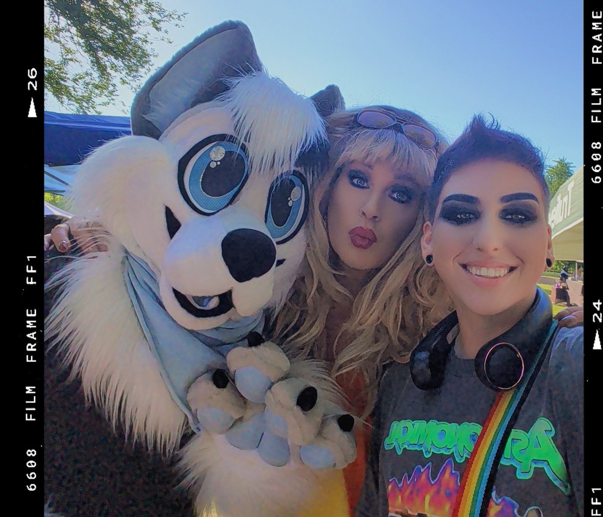 krrissaaaay's tweet photo. happy pride 😍 https://t.co/La77HFaY60