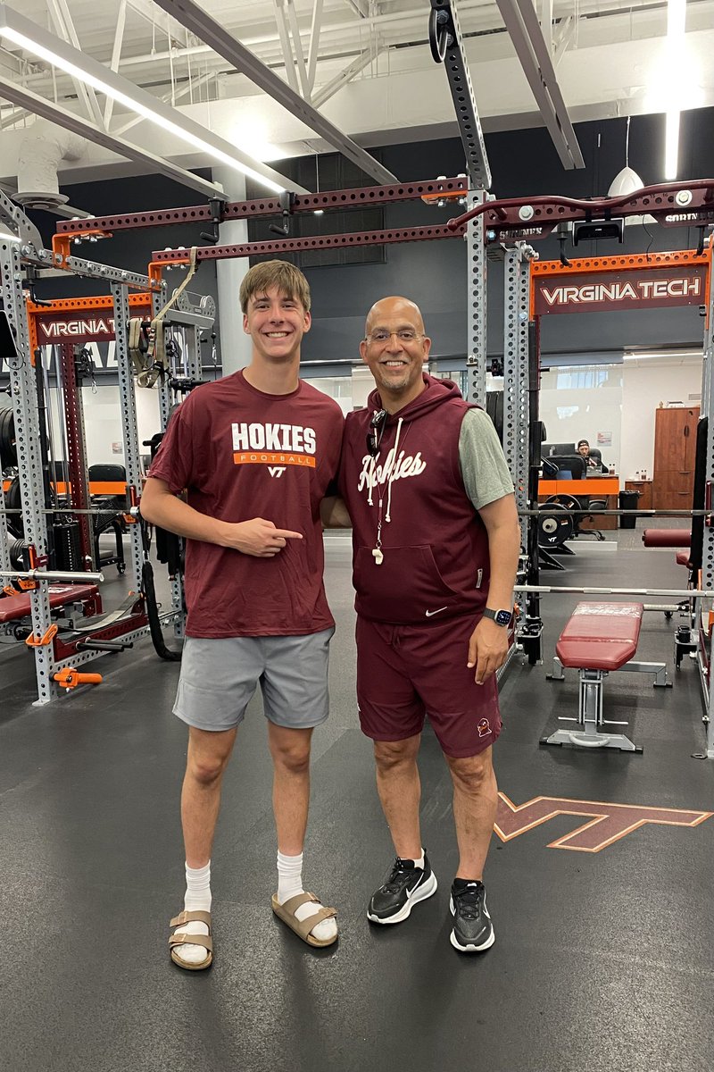 Tucker_Willis1's tweet photo. Great day with Virginia Tech @HokiesFB- appreciate the coaching at the camp and excited to continue building our relationship #LetsGoHokies #Hokies
c/o 28  TE   6’6+”  209lbs

@coachjfranklin @CoachTHowle @CoachRocco @TyrellSmith79 @CoachMooreVT  @Coach_Danielsen 
@CoachRAlexander

@ArabFBall @KyleRouton
@adamgorney @AllenTrieu @CodyBellaire @CooperMorreale 
@CrimsonCoverage @VTScoop247
@RollDatWave @Barry236
@CSmithScout @ScanlanSports
@HallTechSports1 @Alabama_Varsity @CM_gridiron @UnLockYourGame @mosesk225 @One11Recruiting @n_parrott478 @AL_Recruiting
@N_W_Sports @DexPreps
@Coach_Rwade @SouthernSEC150